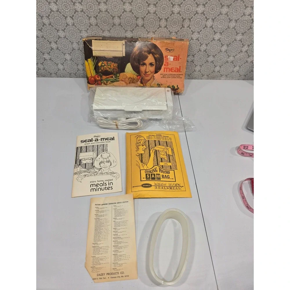 Vintage Dazey Seal-a-Meal Food Vacuum Sealer System Home Cooking Appliance WORKS